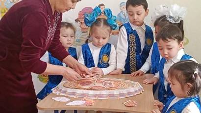 18 наурыз – ұлттық киім күні. 